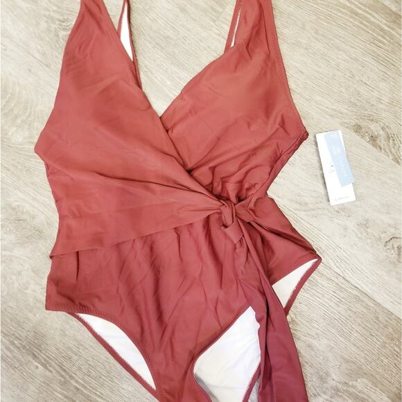 Cupshe NEW Burgundy Red One Piece Swimsuit Cross Over Tie Front Women's Size L - Picture 2 of 12